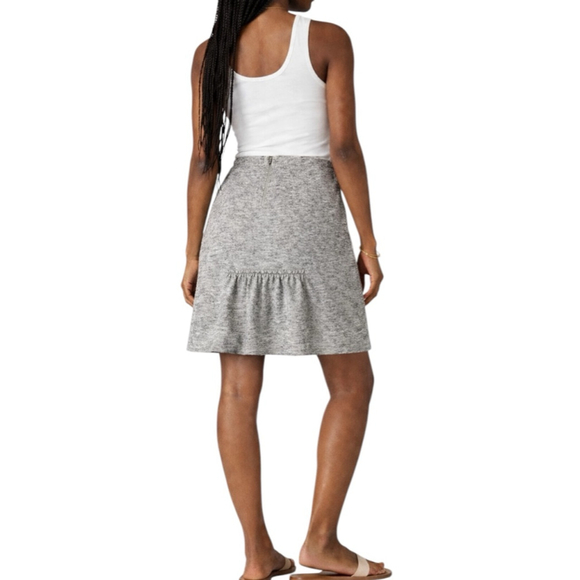 Clothes (By Muriel Dombret) Dresses & Skirts - Canadian Designer 100% Linen Skirt, 10, Slow Fashion Minimalist Ruffle